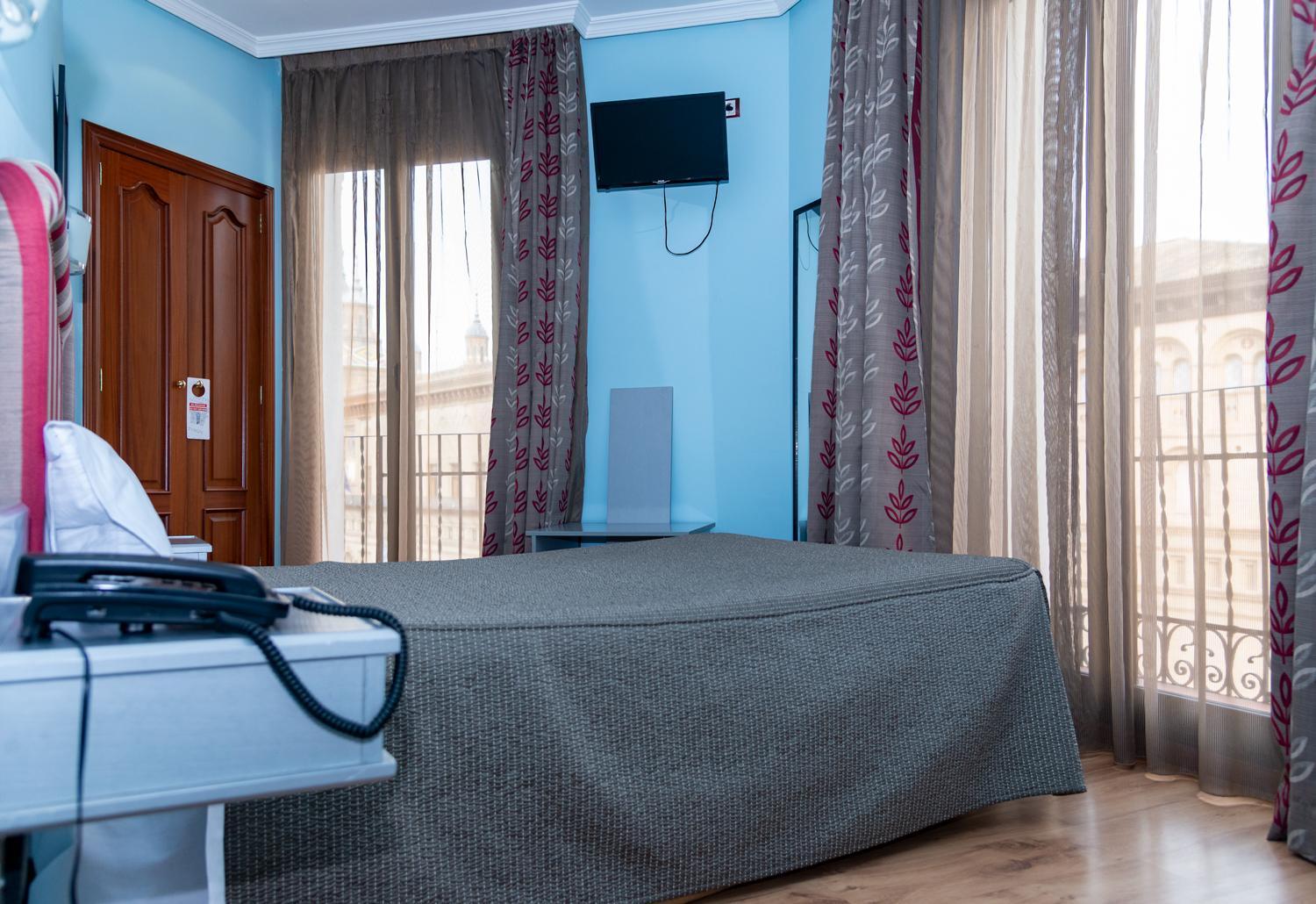 Hotel Tibur 사라고사 외부 사진