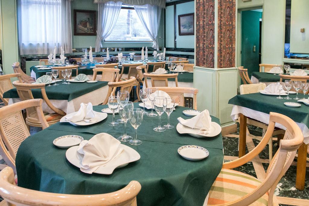 Hotel Tibur 사라고사 외부 사진