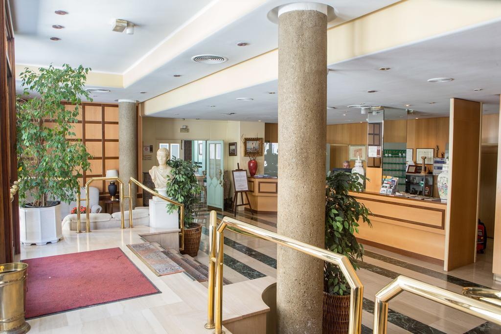Hotel Tibur 사라고사 외부 사진